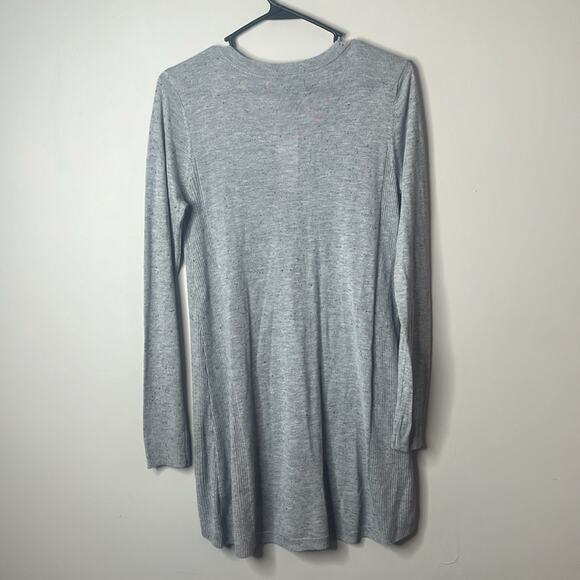 Apt. 9 Grey Vneck Tunic Sweater Small - Picture 4 of 4